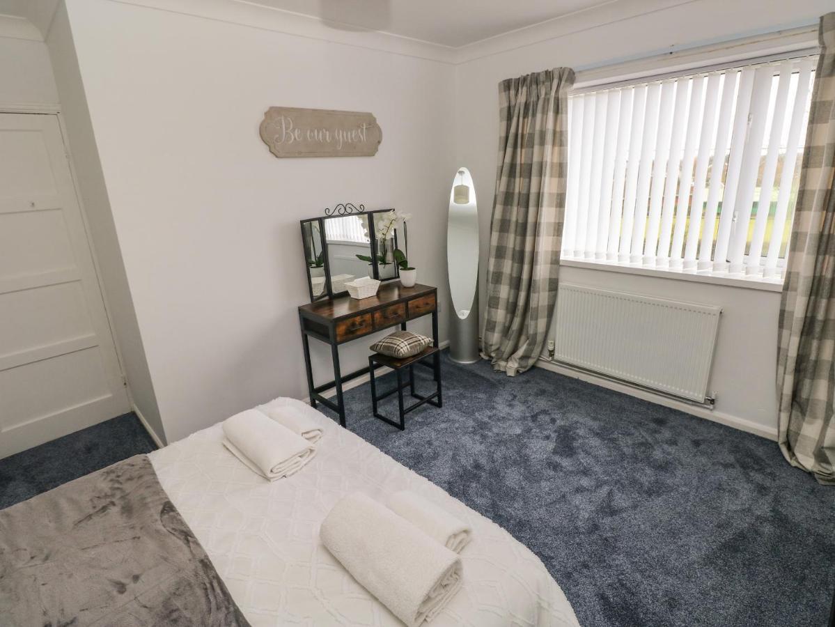 Cwtch Ar Y Mor Villa Burry Port Exterior foto