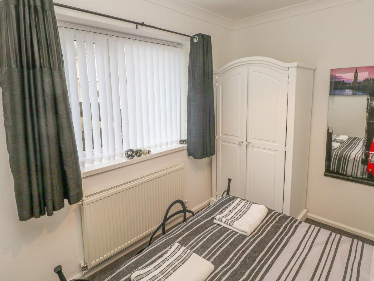 Cwtch Ar Y Mor Villa Burry Port Exterior foto