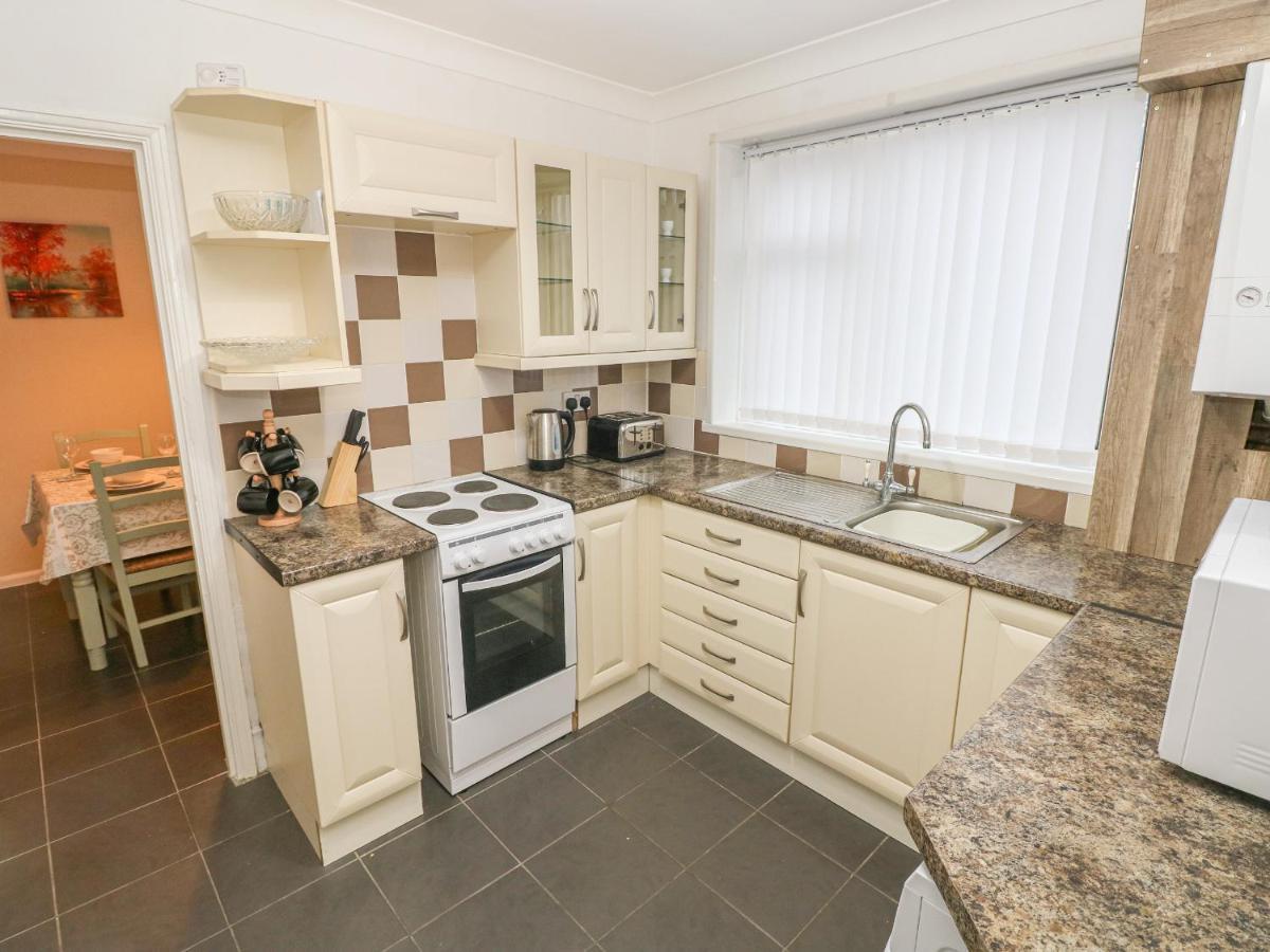 Cwtch Ar Y Mor Villa Burry Port Exterior foto